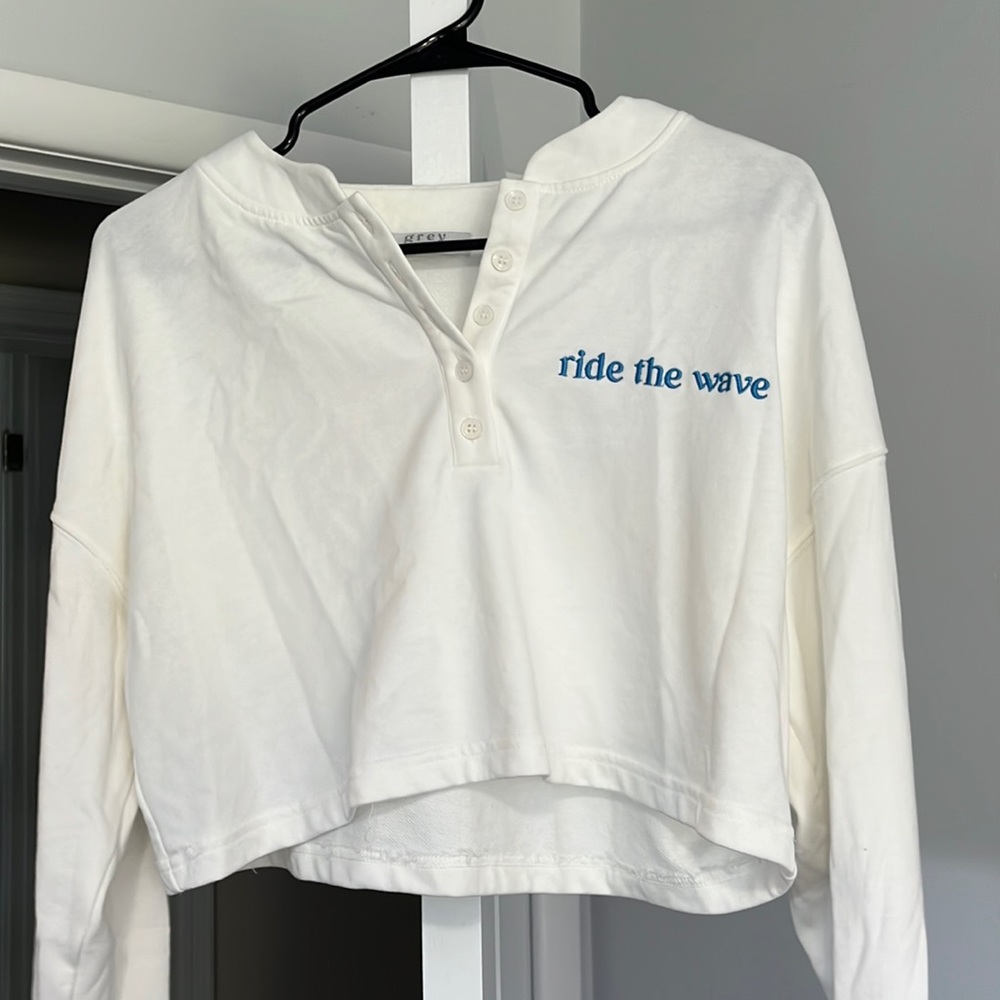 White Cropped Long sleeve